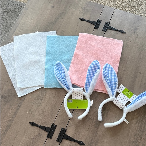 Assorted Easter Decorations - Picture 13 of 13